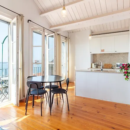 شقة Alfama Terrace River View By Lovelystay Lisboa